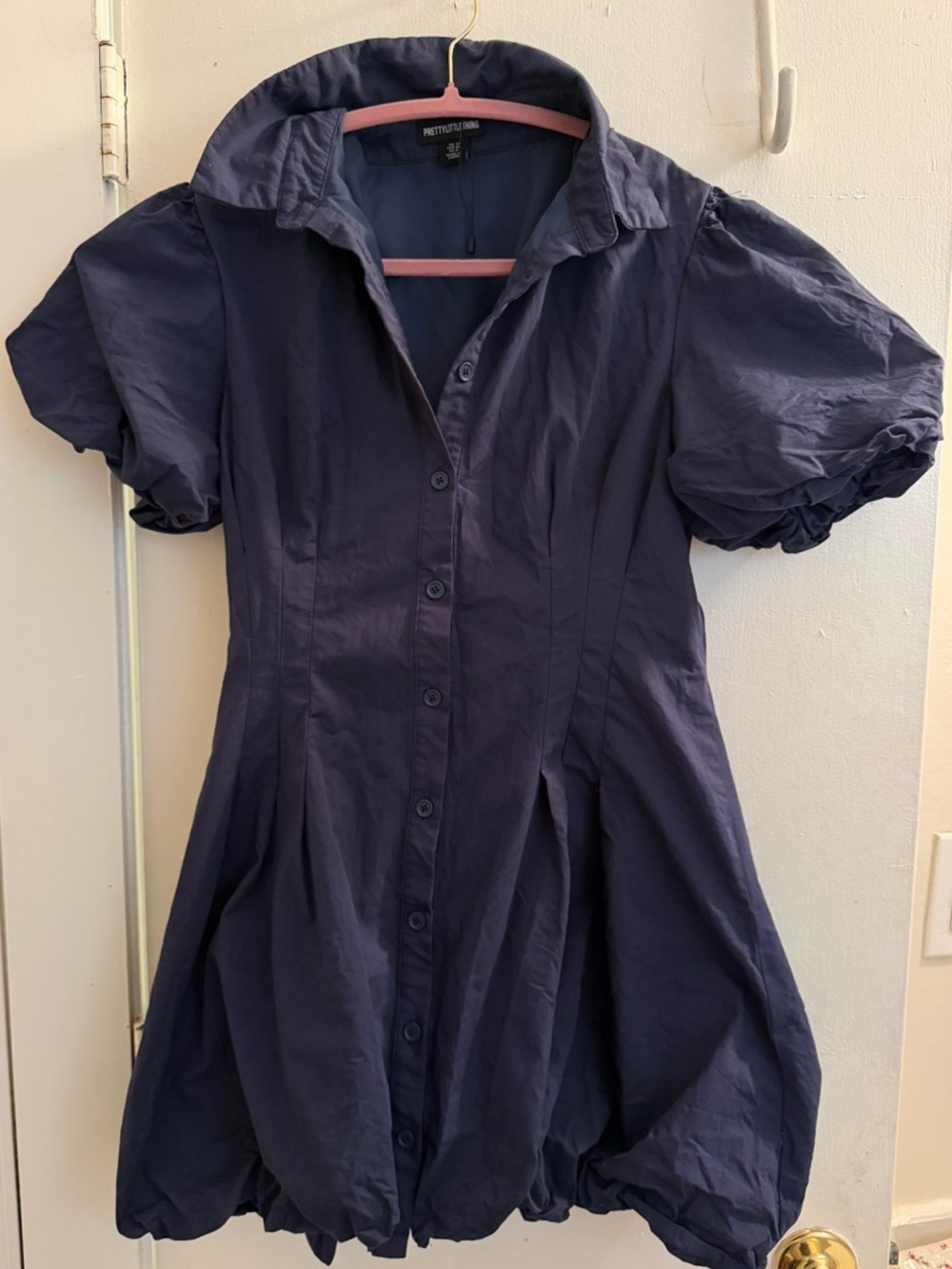 PRETTYLITTLETHING - Navy Puff Sleeve Bubble Hem Dress (US 8)